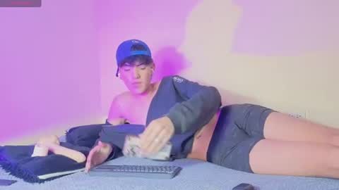 Snapshot of yournaughtyfemboy chatting on 07/15/26, 07:02 yournaughtyfemboy online show from 07/15/26, 07:02