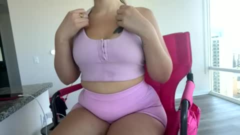Your Neighbor Camilla online show from 06/29/26, 10:32