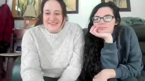 Snapshot of yournewfavoritecamgirl chatting on 01/15/26, 07:17 Lexi online show from 01/15/26, 07:17