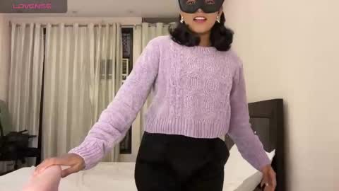 Snapshot of yournewkink12 chatting on 11/15/25, 12:23 YourNewKink online show from 11/15/25, 12:23