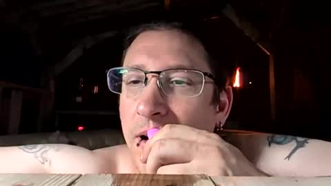 Snapshot of yournotmysupervisor chatting on 09/24/25, 04:27 YourNotMySupervisor online show from 09/24/25, 04:27