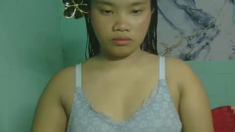 Snapshot of yourpinay_belle chatting on 05/17/26, 11:06 Belle online show from 05/17/26, 11:06