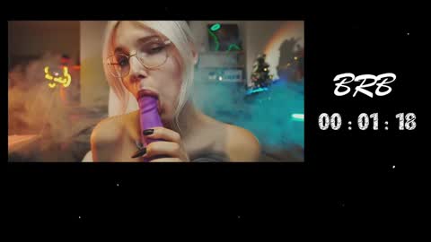 Snapshot of yourprettykate_ chatting on 12/15/24, 11:01 online show from 12/15/24, 11:01