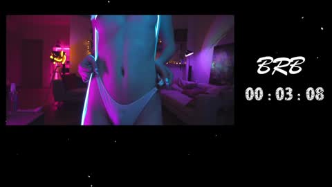 Snapshot of yourprettykate_ chatting on 12/20/24, 06:56 online show from 12/20/24, 06:56