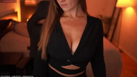 Anastasia online show from 05/18/26, 09:31