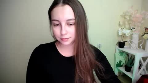 Snapshot of yours_piece_of_happiness_ chatting on 02/09/26, 06:28 Happy online show from 02/09/26, 06:28