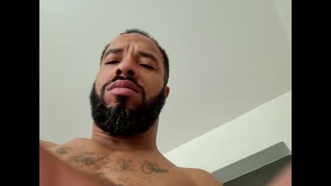 Snapshot of yoursexydaddy79 chatting on 10/01/25, 03:18 mother fucker online show from 10/01/25, 03:18