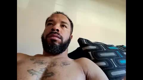 Snapshot of yoursexydaddy79 chatting on 11/04/25, 02:16 mother fucker online show from 11/04/25, 02:16