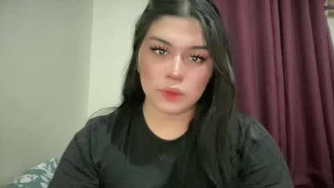 Snapshot of yoursexytowngirl chatting on 04/22/26, 05:47 LALA online show from 04/22/26, 05:47