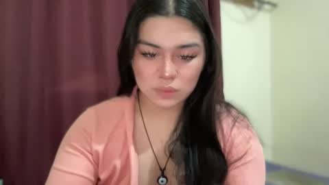 Snapshot of yoursexytowngirl chatting on 05/05/26, 11:40 LALA online show from 05/05/26, 11:40