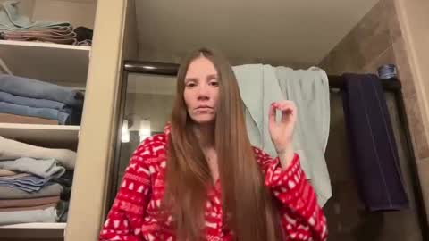 yourstrulylivy online show from 12/24/24, 05:34