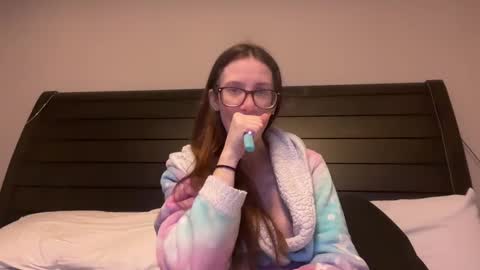 yourstrulylivy online show from 01/08/25, 12:47