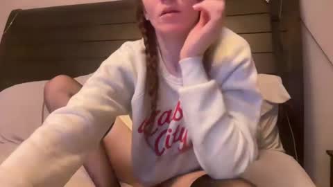 yourstrulylivy online show from 01/25/25, 12:27