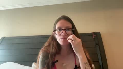 yourstrulylivy online show from 02/22/25, 04:40