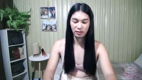 Snapshot of yoursubmissive_larah chatting on 04/10/26, 11:48 yoursubmissive_larah online show from 04/10/26, 11:48