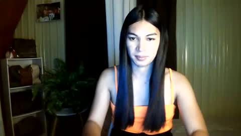 Snapshot of yoursubmissive_larah chatting on 06/11/26, 02:37 yoursubmissive_larah online show from 06/11/26, 02:37