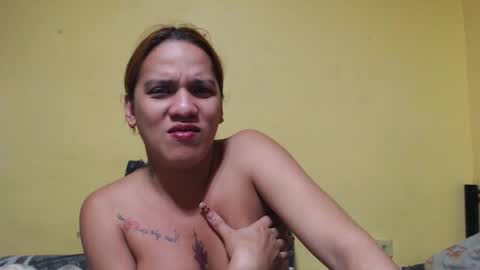 Snapshot of yoursweetangelxxx chatting on 02/09/26, 09:57 YourDreamgirl online show from 02/09/26, 09:57