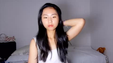 Kiwi online show from 07/28/26, 03:13