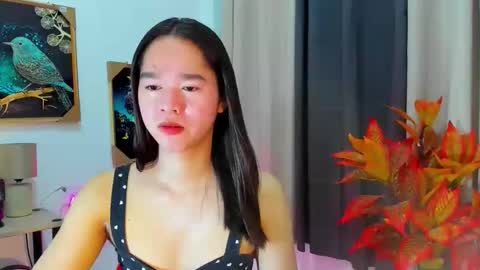 Snapshot of yourtinybunny chatting on 11/30/25, 05:11 yourtinybunny online show from 11/30/25, 05:11