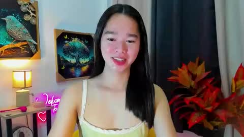 Snapshot of yourtinybunny chatting on 01/07/26, 11:12 yourtinybunny online show from 01/07/26, 11:12