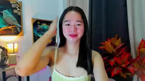 Snapshot of yourtinybunny chatting on 01/09/26, 10:29 yourtinybunny online show from 01/09/26, 10:29