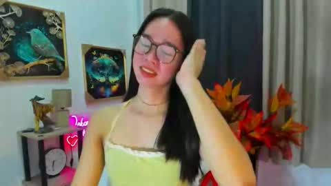 Snapshot of yourtinybunny chatting on 03/01/26, 11:12 yourtinybunny online show from 03/01/26, 11:12