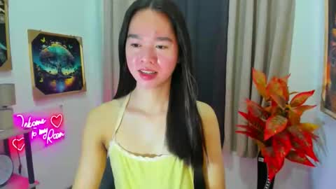 Snapshot of yourtinybunny chatting on 03/02/26, 10:44 yourtinybunny online show from 03/02/26, 10:44