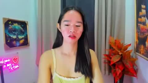 Snapshot of yourtinybunny chatting on 03/10/26, 10:53 yourtinybunny online show from 03/10/26, 10:53