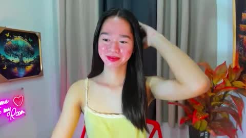 Snapshot of yourtinybunny chatting on 03/27/26, 11:10 yourtinybunny online show from 03/27/26, 11:10