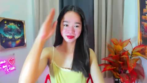 Snapshot of yourtinybunny chatting on 04/02/26, 10:57 yourtinybunny online show from 04/02/26, 10:57