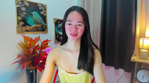 Snapshot of yourtinybunny chatting on 04/14/26, 10:49 yourtinybunny online show from 04/14/26, 10:49