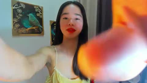 Snapshot of yourtinybunny chatting on 04/17/26, 10:07 yourtinybunny online show from 04/17/26, 10:07