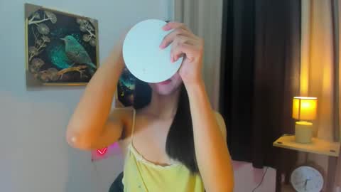 Snapshot of yourtinybunny chatting on 04/19/26, 10:47 yourtinybunny online show from 04/19/26, 10:47