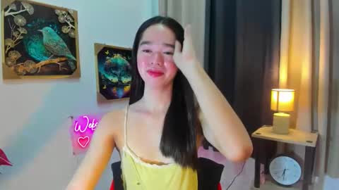 Snapshot of yourtinybunny chatting on 04/24/26, 10:28 yourtinybunny online show from 04/24/26, 10:28