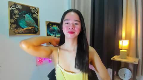 Snapshot of yourtinybunny chatting on 04/26/26, 10:35 yourtinybunny online show from 04/26/26, 10:35