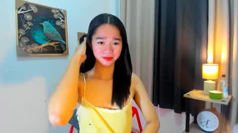 Snapshot of yourtinybunny chatting on 05/20/26, 10:32 yourtinybunny online show from 05/20/26, 10:32