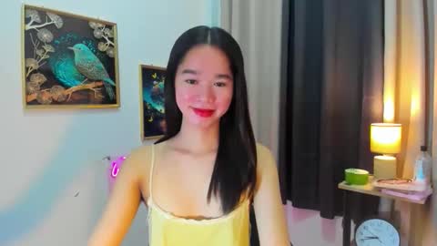 Snapshot of yourtinybunny chatting on 05/29/26, 10:46 yourtinybunny online show from 05/29/26, 10:46