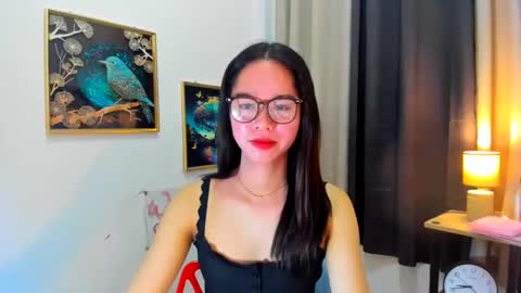 Snapshot of yourtinybunny chatting on 06/03/26, 02:33 yourtinybunny online show from 06/03/26, 02:33