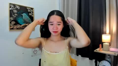 Snapshot of yourtinybunny chatting on 06/07/26, 11:03 yourtinybunny online show from 06/07/26, 11:03