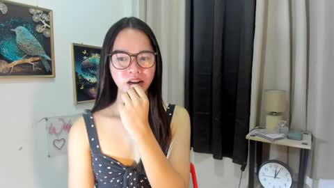 yourtinybunny online show from 07/09/26, 10:41