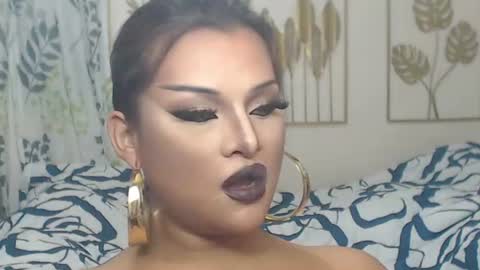 Snapshot of yourtrannyqueenxxx chatting on 06/30/26, 10:44 Anastacia Grey online show from 06/30/26, 10:44