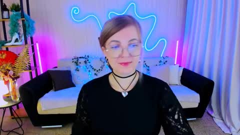 Snapshot of youruniverser chatting on 09/17/25, 04:58 Alice online show from 09/17/25, 04:58