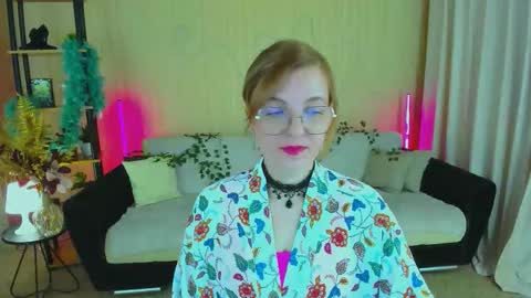 Snapshot of youruniverser chatting on 11/30/25, 09:46 Alice online show from 11/30/25, 09:46