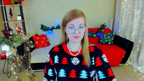 Snapshot of youruniverser chatting on 12/14/25, 09:25 Alice online show from 12/14/25, 09:25