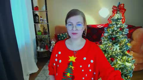 Snapshot of youruniverser chatting on 12/23/25, 09:51 Alice online show from 12/23/25, 09:51