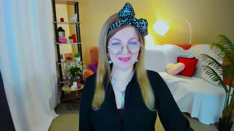 Snapshot of youruniverser chatting on 02/27/26, 04:45 Alice online show from 02/27/26, 04:45