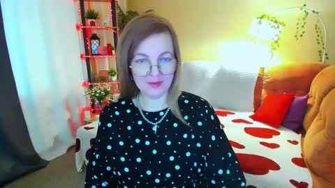 Snapshot of youruniverser chatting on 04/10/26, 05:12 Alice online show from 04/10/26, 05:12