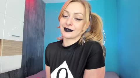 YourVenus00 -Follow my OF online show from 01/21/25, 12:29