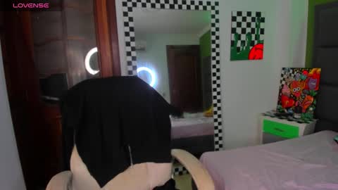 Snapshot of yourvirtualgirlfriennd chatting on 03/26/26, 06:08 GI online show from 03/26/26, 06:08