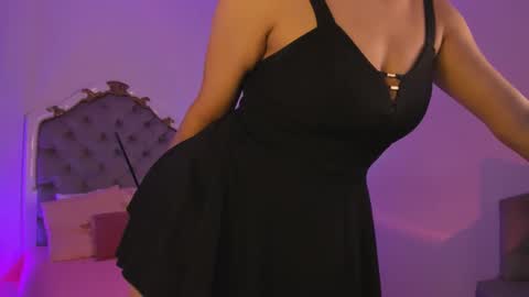 Snapshot of yourwishisme_val chatting on 03/21/26, 08:01 Val online show from 03/21/26, 08:01